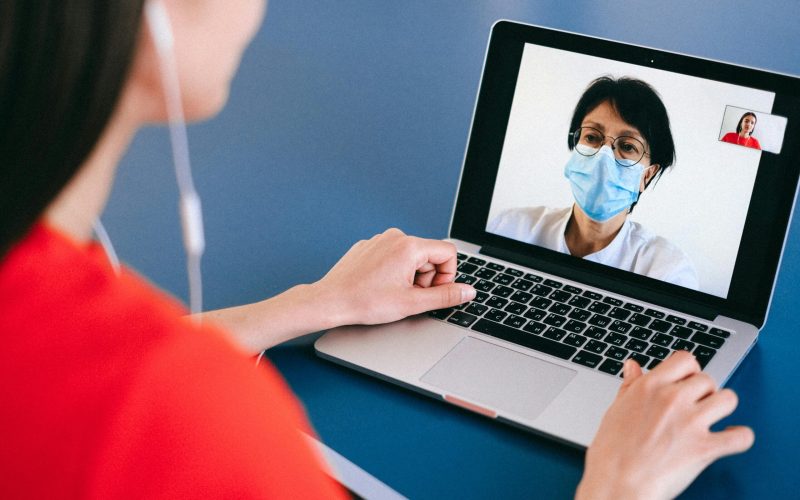 Revolução Digital na Saúde: Como a Telemedicina Está Transformando o Atendimento Médico Global